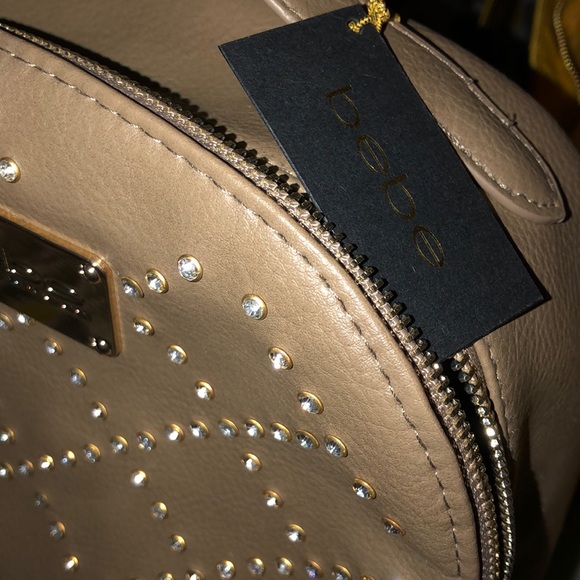 Backpack - Picture 7 of 8